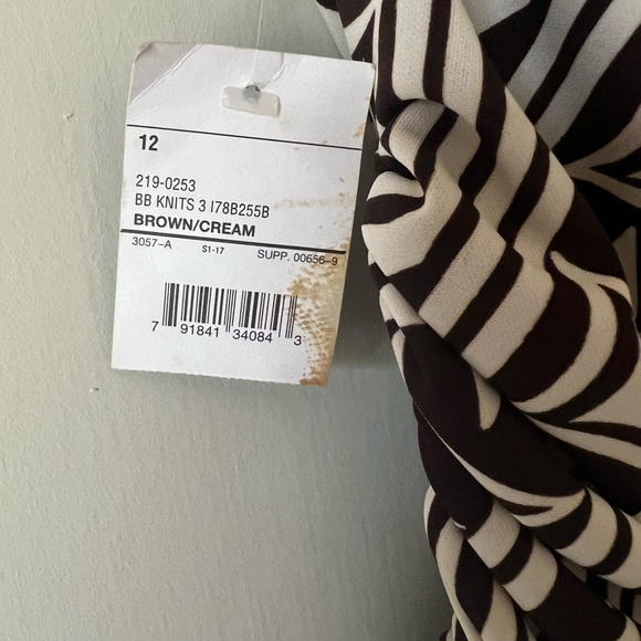 Bisou bisou brown and cream patterned halter dress with ruched sides - Picture 10 of 10